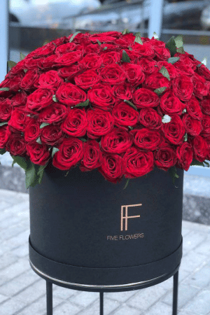 Бокс з червоної троянди